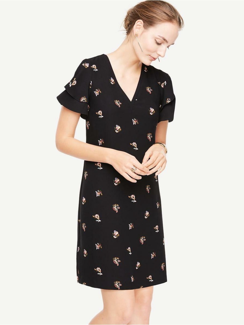 Ann Taylor Black Floral Flutter Sleeve V Neck Shift Dress Size 4